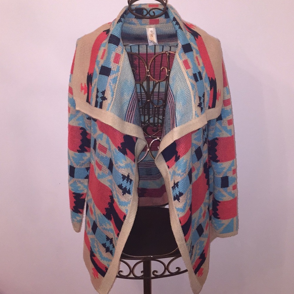 Girls size 12 Truluv Aztec design cardigan